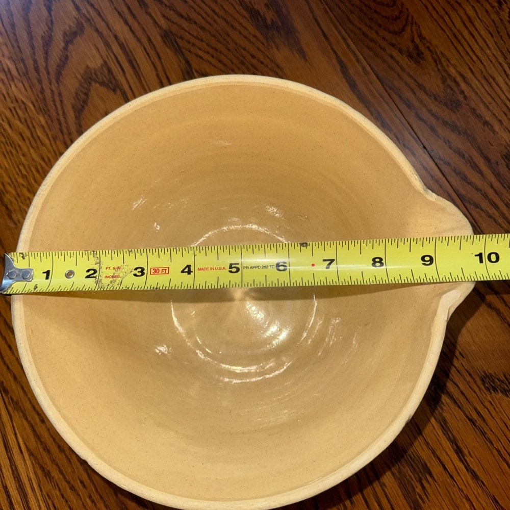 Stoneware Batter Bowl with Pouring Spout - Picture 3 of 16